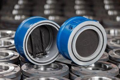 Клапан обратный (межфланцевый чугунный ) В Новосибирске